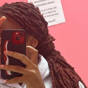 Meet your Posher, Yonnah